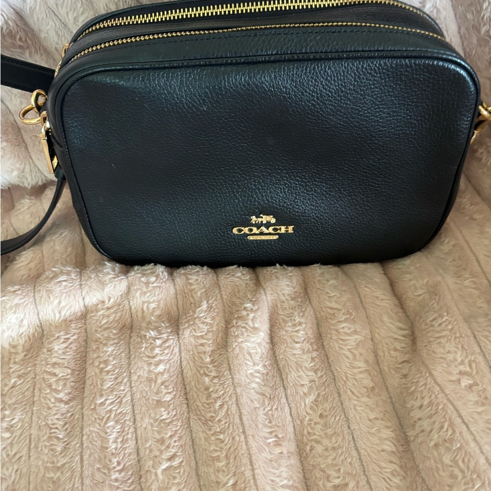 Coach Jamie Camera Bag. Old style (the style they shouldn’t have changed)